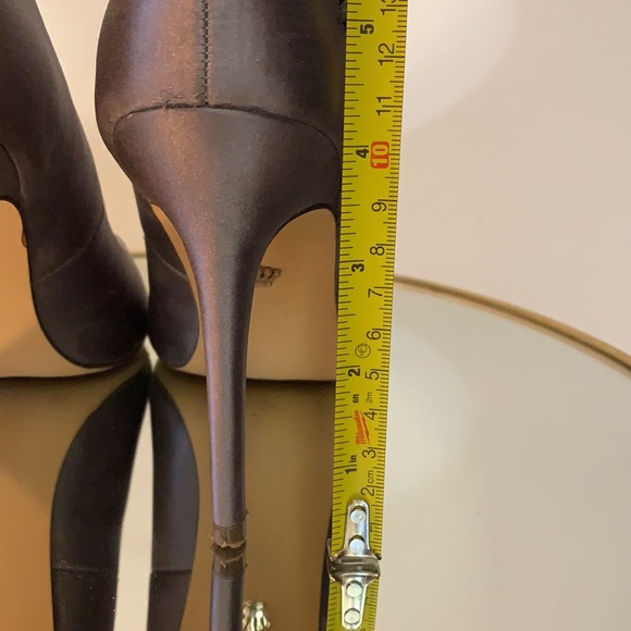 Nina New York embellished grey satin shoes - Picture 10 of 10